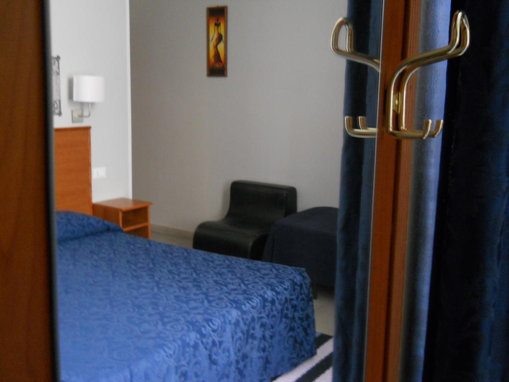 Domus Roxy Hotel Roma Quarto foto
